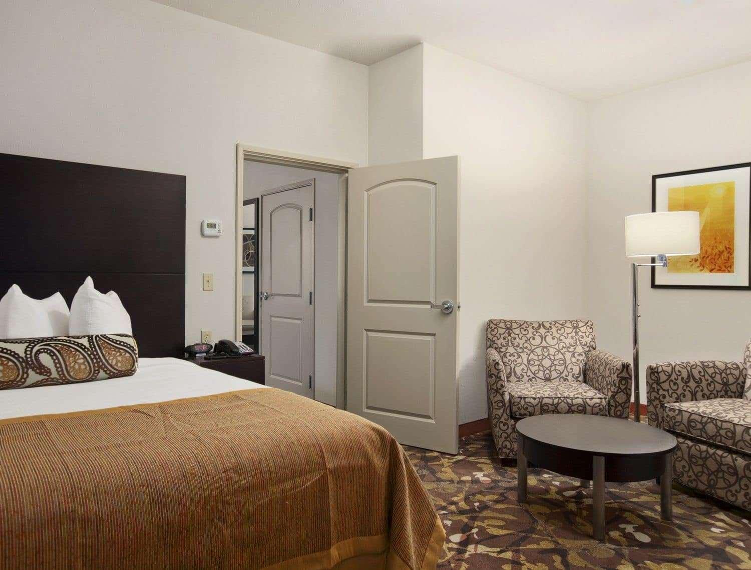 Baymont By Wyndham Hobbs Hotel Bagian luar foto