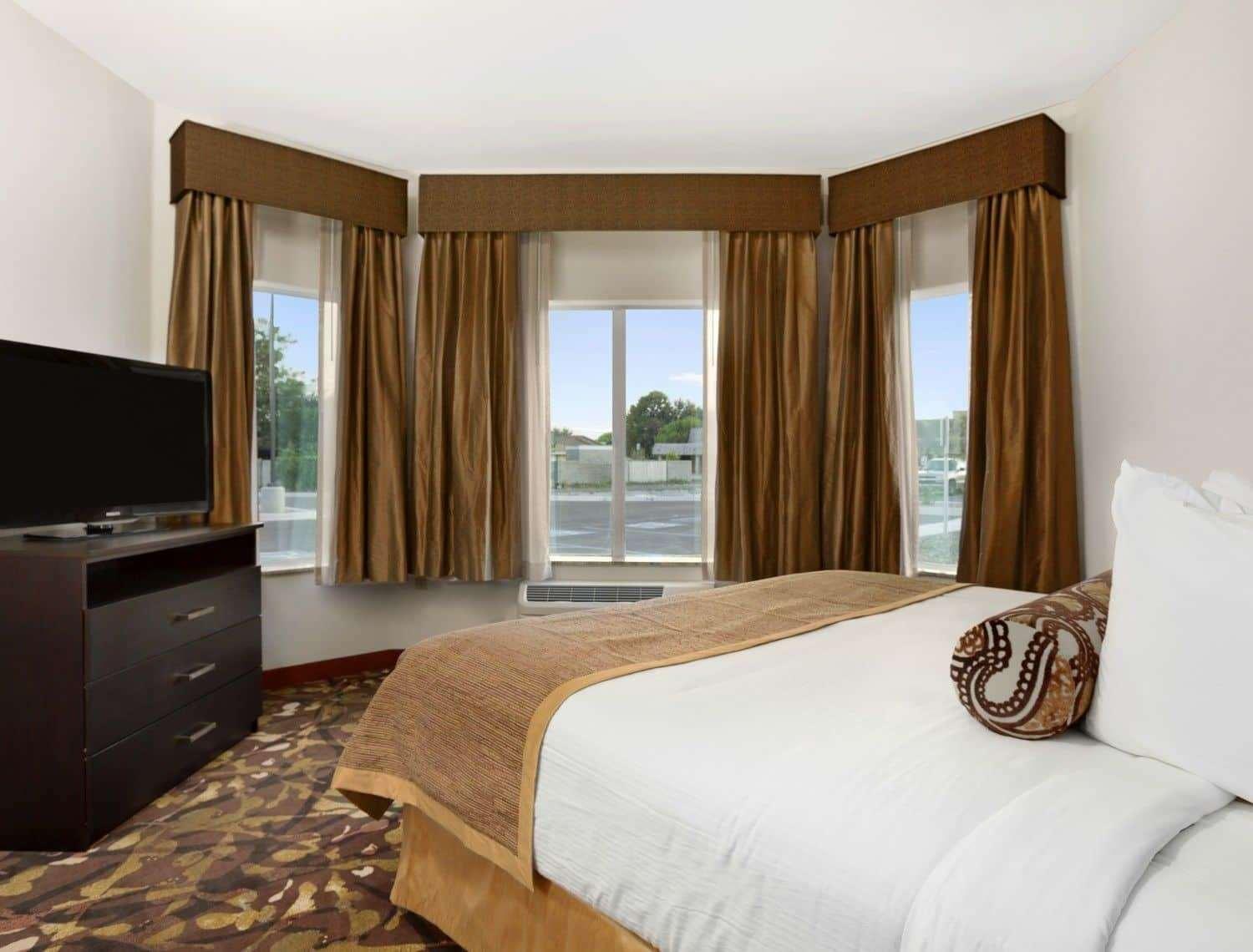 Baymont By Wyndham Hobbs Hotel Bagian luar foto
