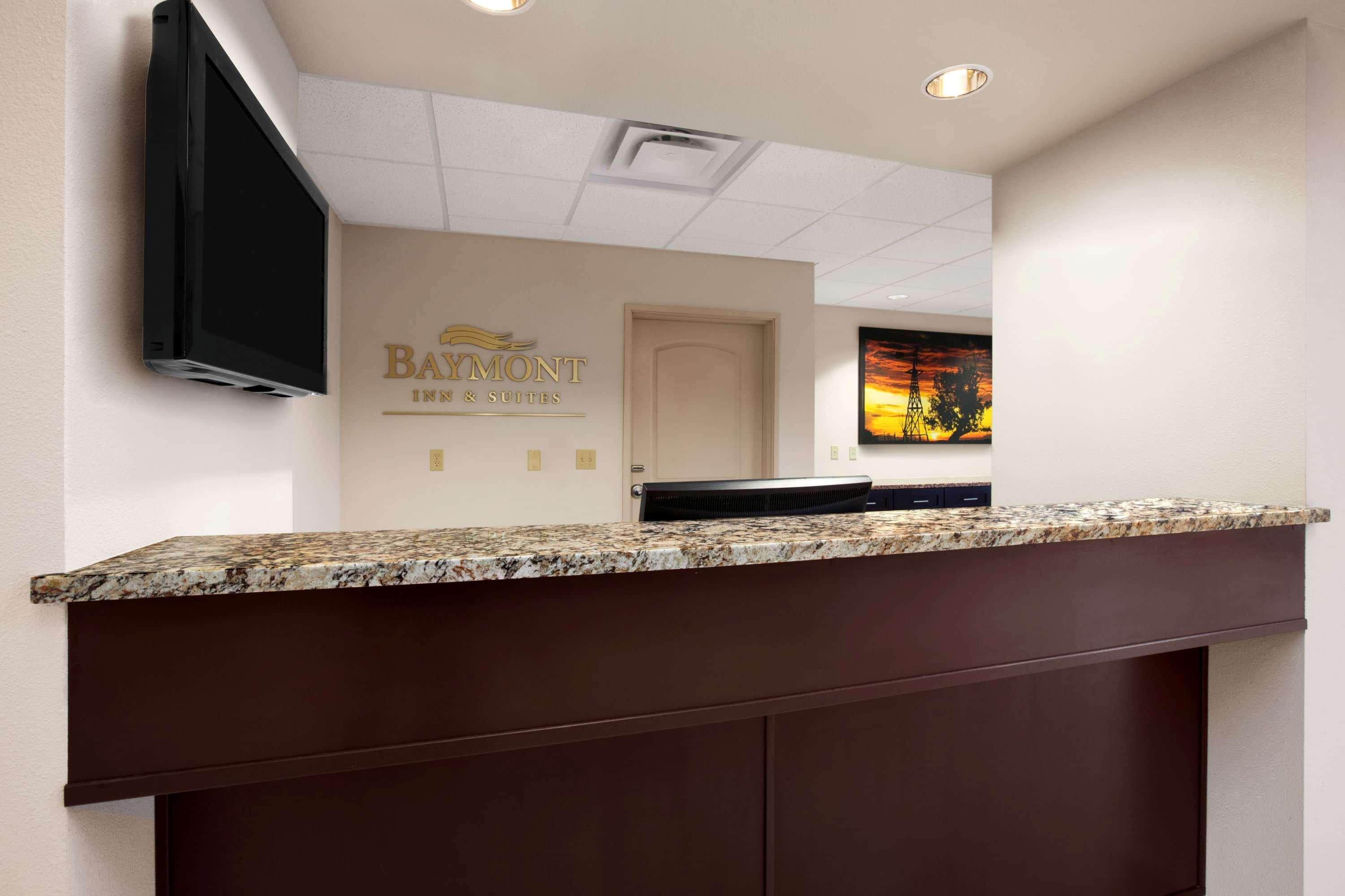 Baymont By Wyndham Hobbs Hotel Bagian luar foto