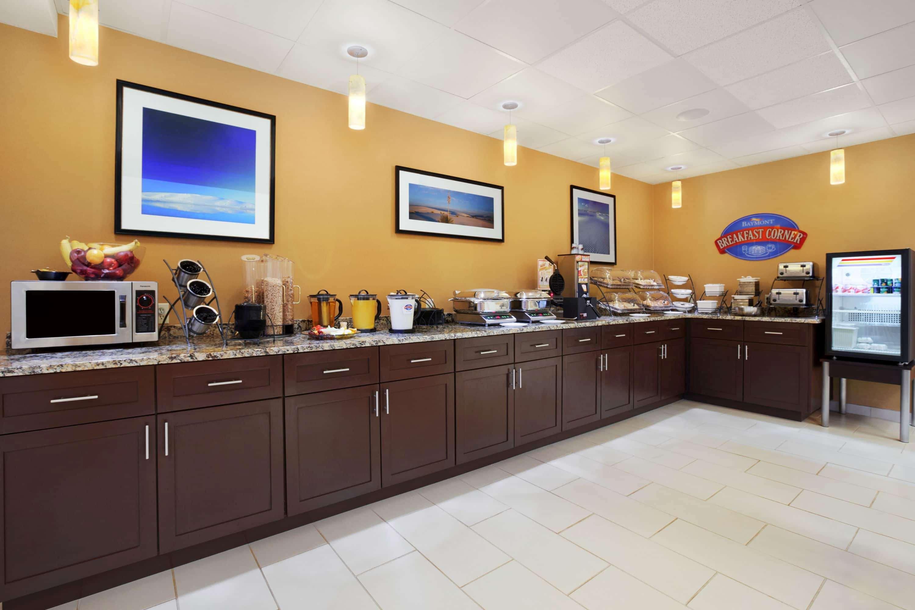 Baymont By Wyndham Hobbs Hotel Bagian luar foto