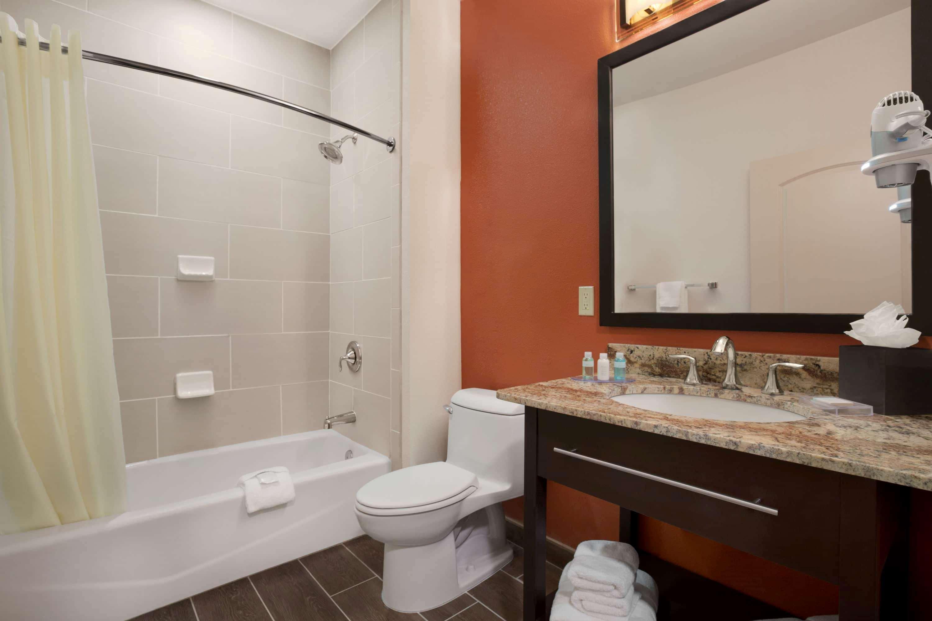 Baymont By Wyndham Hobbs Hotel Bagian luar foto